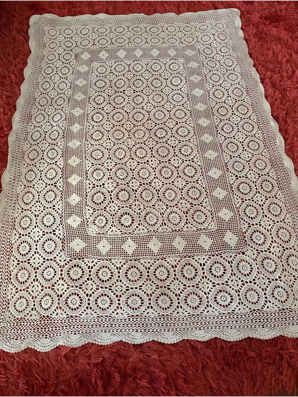 Vintage Beautiful Cream Cokored Crochet Lace Tablecloth 56”W 74”L Read